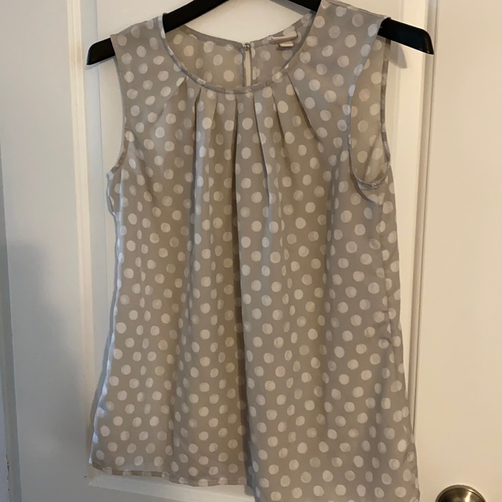Gray and white polka dot top